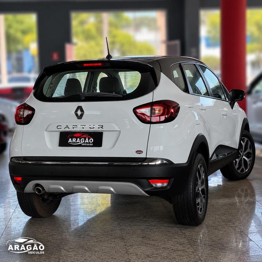 Renault Captur Bose 1.6 2021 - foto 3