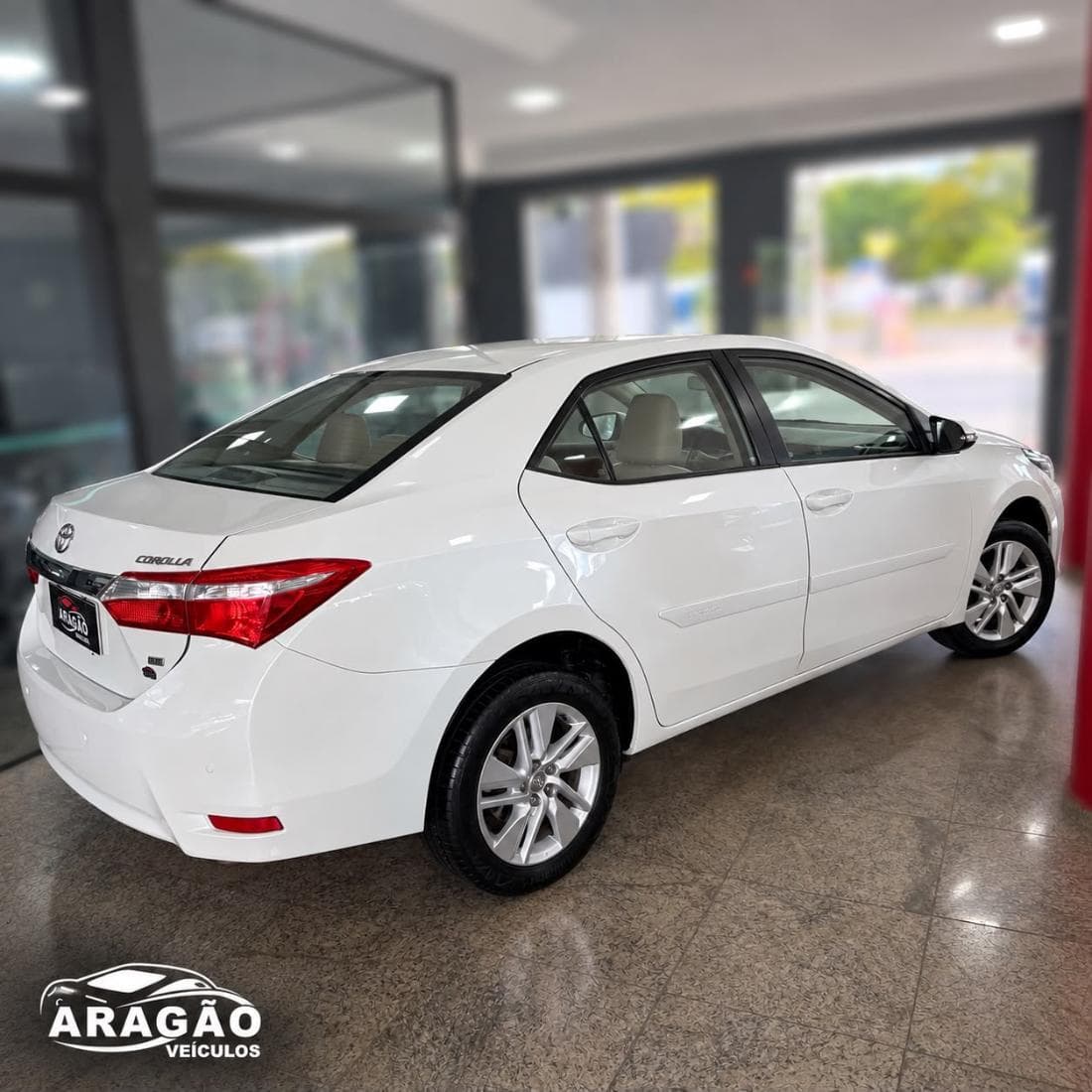 Toyota Corolla GLi 1.8 2017 - foto 3