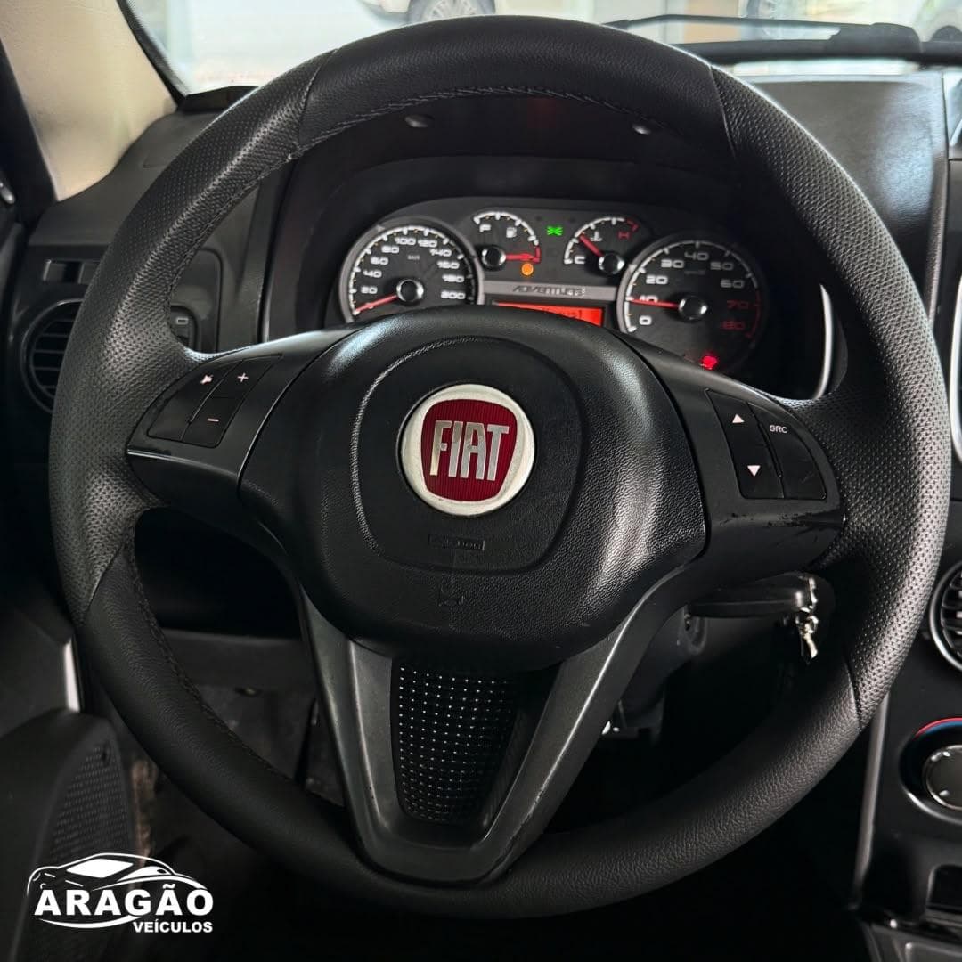 Fiat Strada Adventure Locker 1.8 Cabine Estendida 2014 - foto 5
